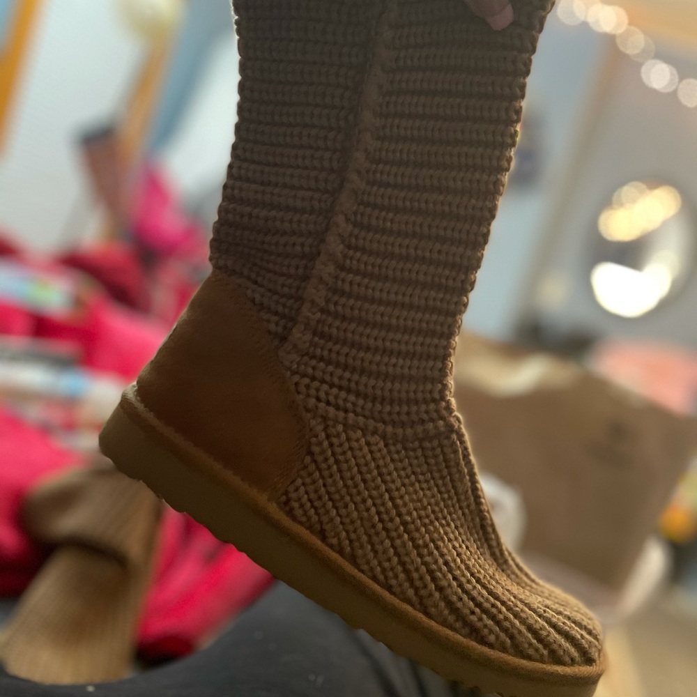 Ugg knit boots